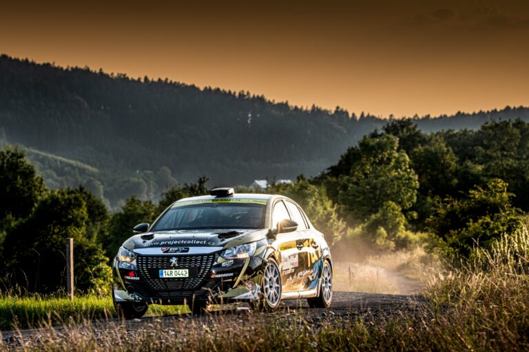 PEUGEOT RALLY CUP CZ ZAHÁJÍ V KLATOVECH UŽ OSMOU SEZÓNU