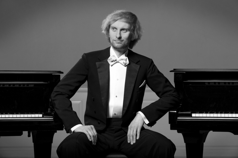 Klavírní virtuos Ivo Kahánek vystoupí na letošním Steinway Gala