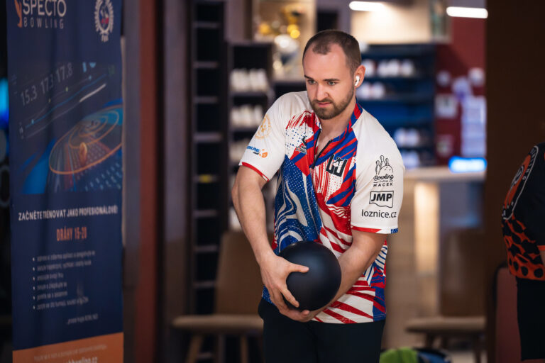 Jelínek nejlepším Čechem v bowlingu